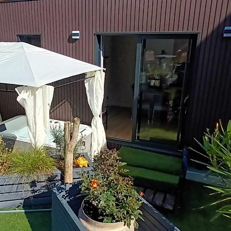 Au Fond Du Jardin Villa Wintzenheim-Kochersberg Exteriör bild